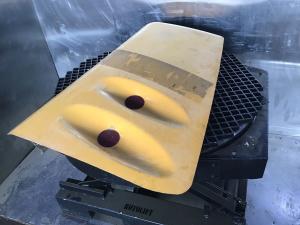 Liebherr Motorhaube links